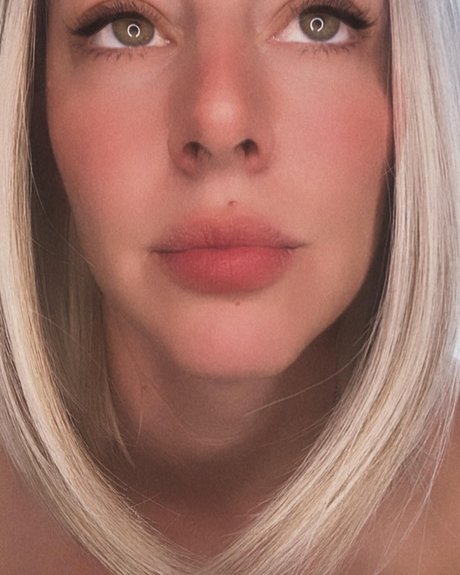 Nacktes geleaktes OnlyFans-Foto von Nan