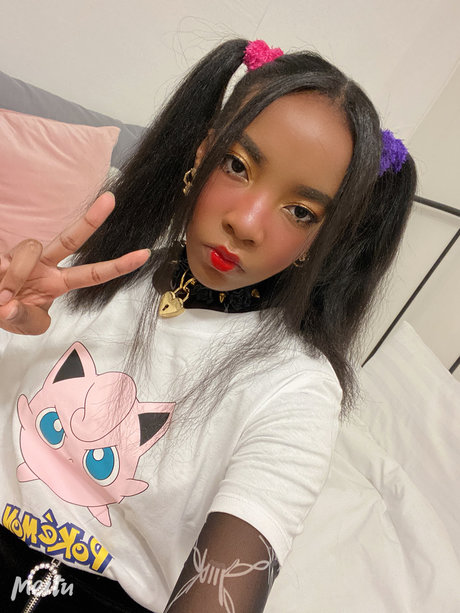 Nacktes geleaktes OnlyFans-Foto von Nana Pinku