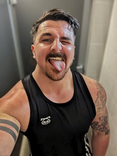 Nacktes geleaktes OnlyFans-Foto von Nathan Break