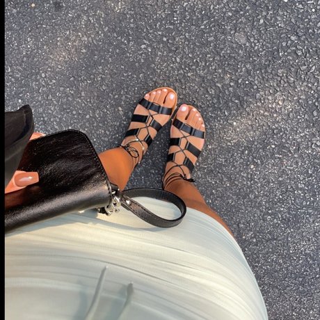 Nacktes geleaktes OnlyFans-Foto von Nathalie Babe