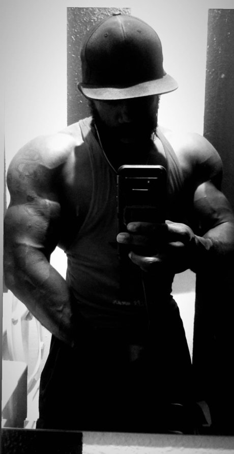 Nacktes geleaktes OnlyFans-Foto von Freshbreezy210