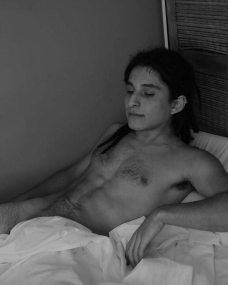 Nacktes geleaktes OnlyFans-Foto von Cain