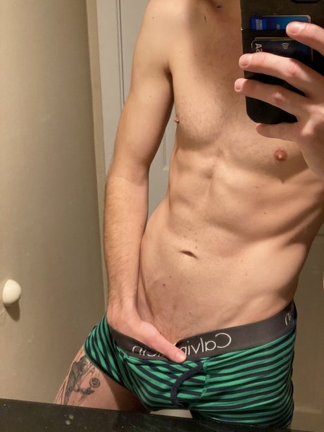 Nacktes geleaktes OnlyFans-Foto von Chris
