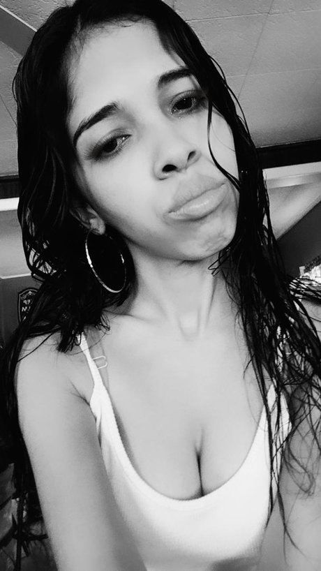Nacktes geleaktes OnlyFans-Foto von Carmen M Arroyo