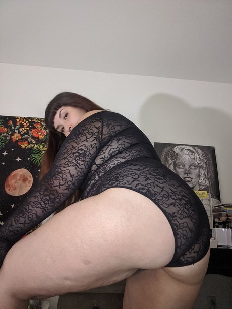 Nacktes geleaktes OnlyFans-Foto von Curvycocosboutique