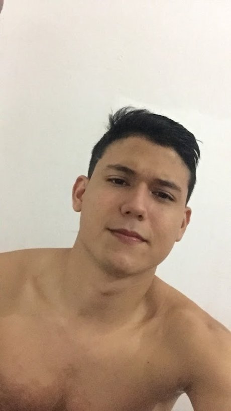 Nacktes geleaktes OnlyFans-Foto von Leo Rivera