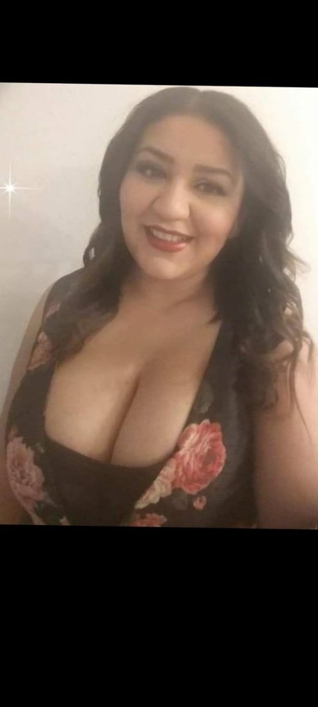 Nacktes geleaktes OnlyFans-Foto von Debora Vargas Cantante