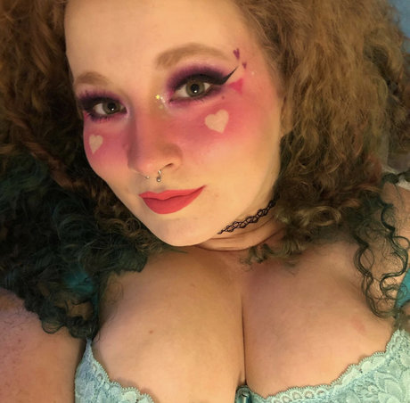 Nacktes geleaktes OnlyFans-Foto von Curly Kitty