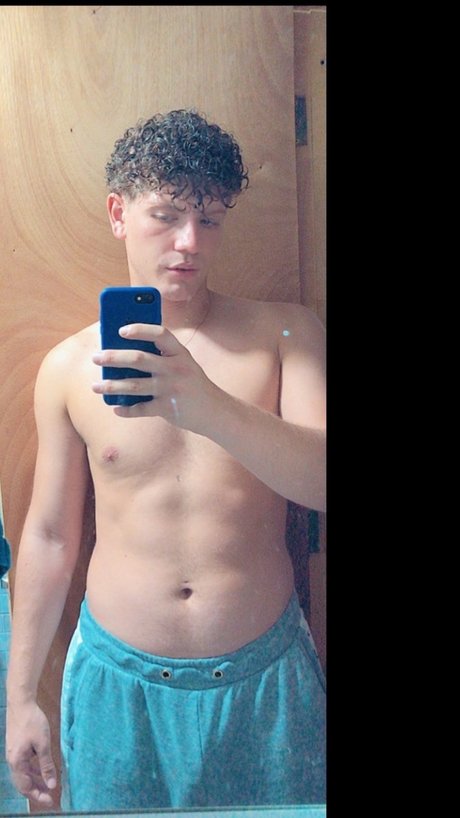 Nacktes geleaktes OnlyFans-Foto von Nicols Milling