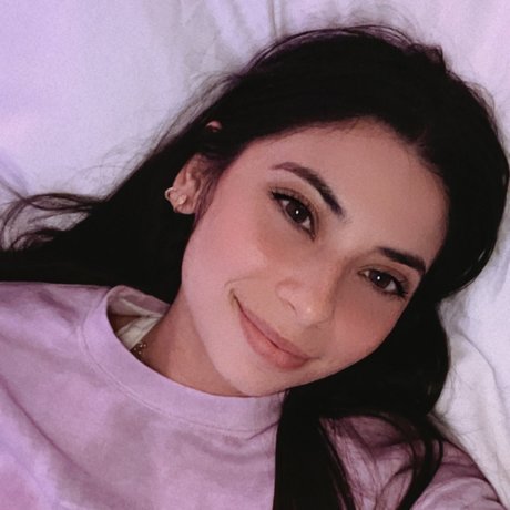 Nacktes geleaktes OnlyFans-Foto von Nautii 