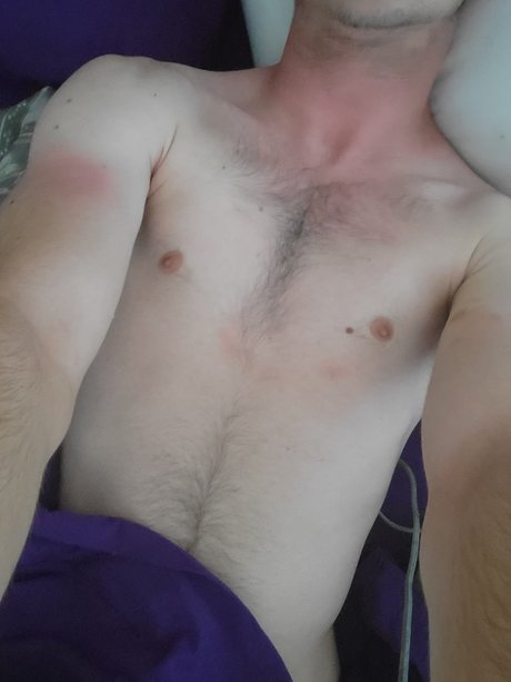 Nacktes geleaktes OnlyFans-Foto von Naughty Nerd