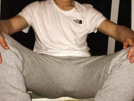 Nacktes geleaktes OnlyFans-Foto von Naughtylewis