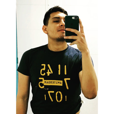 Nacktes geleaktes OnlyFans-Foto von Cristian Urbina