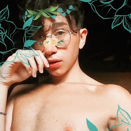 Nacktes geleaktes OnlyFans-Foto von Crystalbboy