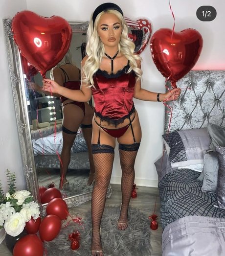 Nacktes geleaktes OnlyFans-Foto von Courtney Doyle