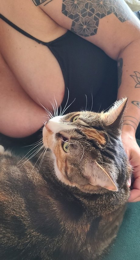 Nacktes geleaktes OnlyFans-Foto von Cougarmompad