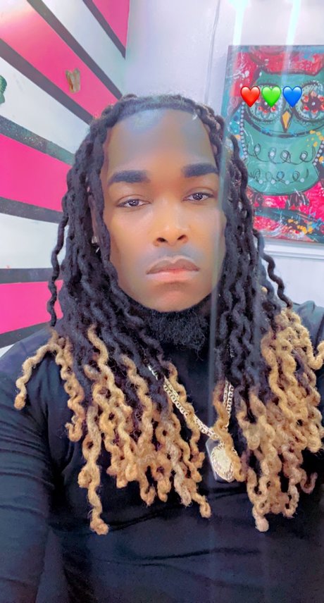 Nacktes geleaktes OnlyFans-Foto von Hot Boy Summer