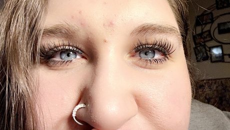 Nacktes geleaktes OnlyFans-Foto von Em