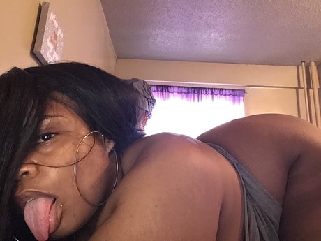 Nacktes geleaktes OnlyFans-Foto von Bigchest123