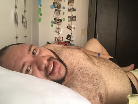 Nacktes geleaktes OnlyFans-Foto von Bearsex