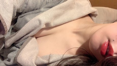Nacktes geleaktes OnlyFans-Foto von Ayame Bernard
