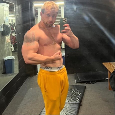 Nacktes geleaktes OnlyFans-Foto von Blake 