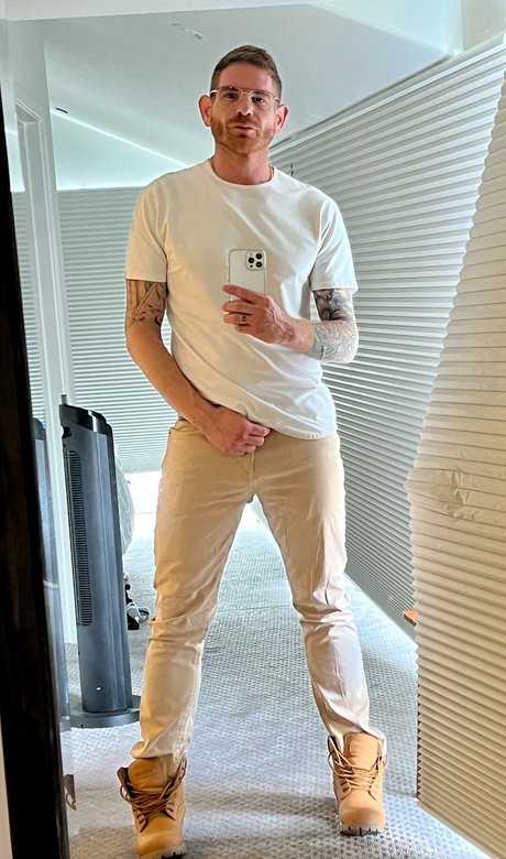 Nacktes geleaktes OnlyFans-Foto von Bedroomdaddyxxx