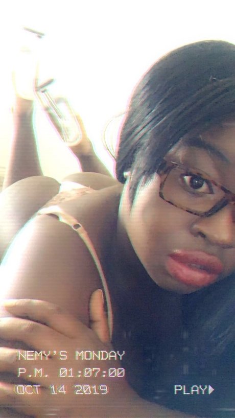 Nacktes geleaktes OnlyFans-Foto von Nemy Vendetta