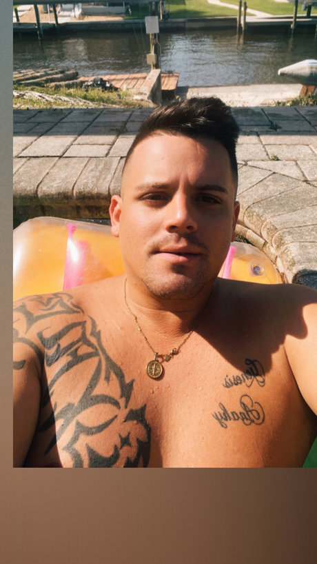 Nacktes geleaktes OnlyFans-Foto von Donny Clasby