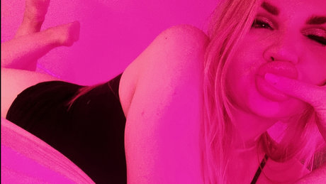 Nacktes geleaktes OnlyFans-Foto von Em