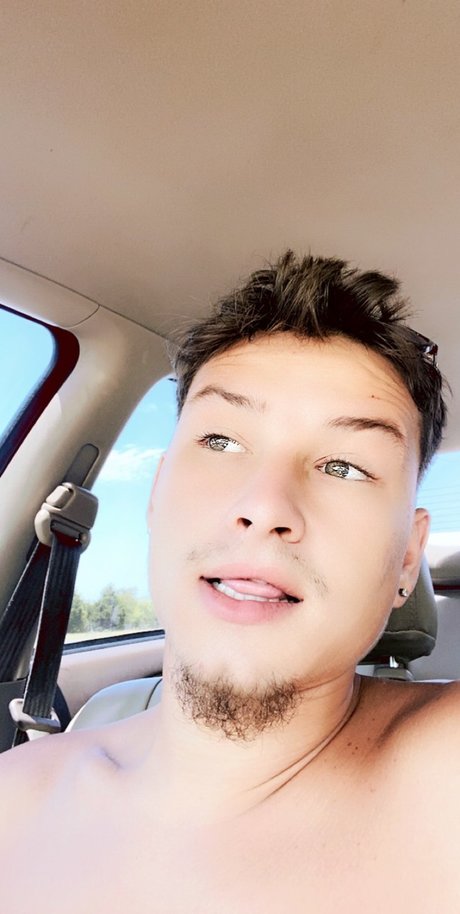 Nacktes geleaktes OnlyFans-Foto von Daddyd420