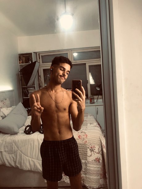 Nacktes geleaktes OnlyFans-Foto von Camilo Amorim