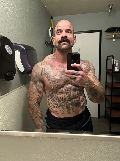 Nacktes geleaktes OnlyFans-Foto von Joe D