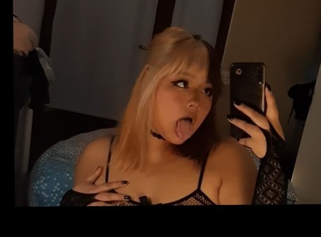 Nacktes geleaktes OnlyFans-Foto von Helia