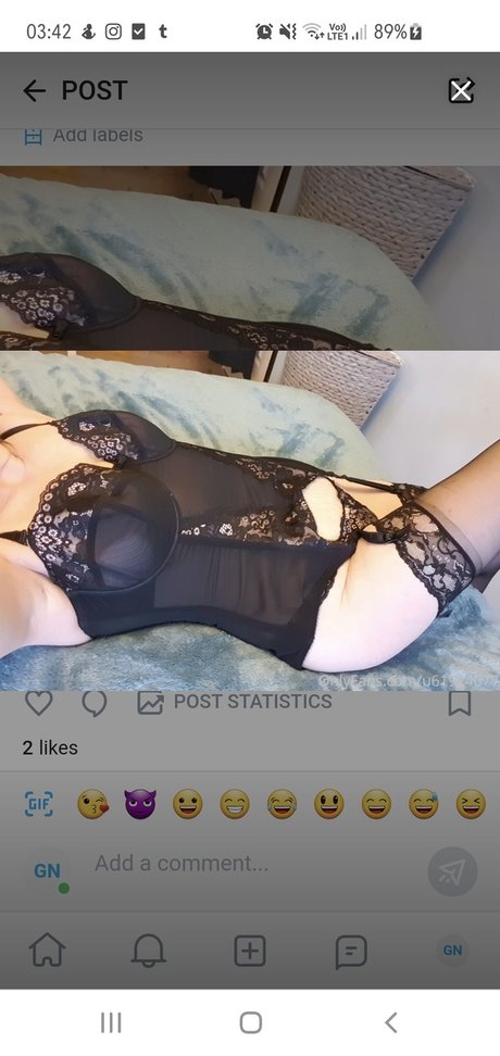 Nacktes geleaktes OnlyFans-Foto von Girl Next Door