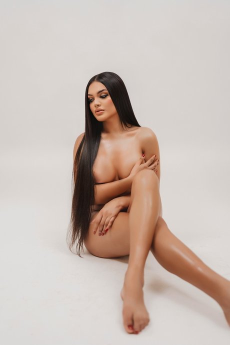 Nacktes geleaktes OnlyFans-Foto von Nicole Noble