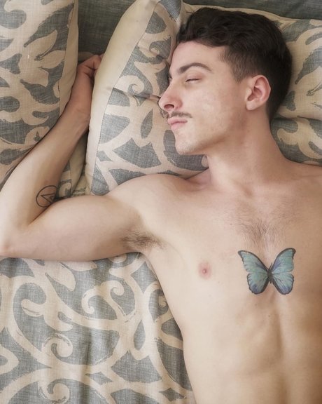 Nacktes geleaktes OnlyFans-Foto von Nico