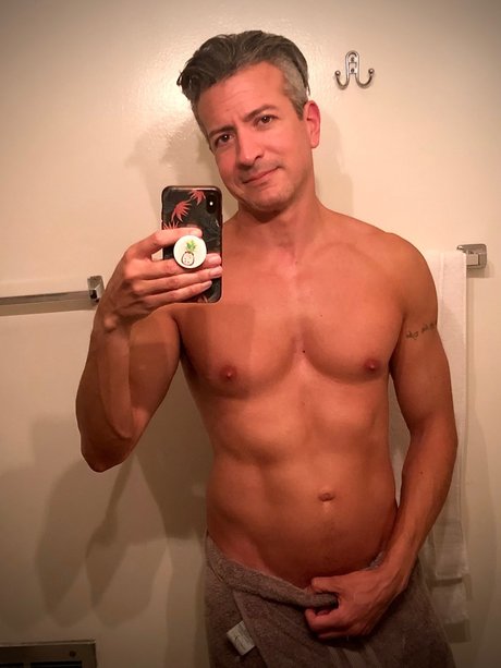 Nacktes geleaktes OnlyFans-Foto von Nickropolis