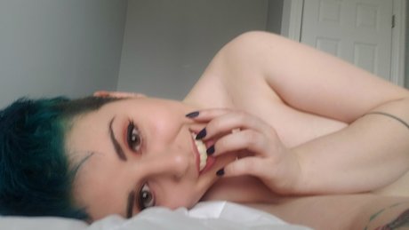 Nacktes geleaktes OnlyFans-Foto von Nicki Sunshine