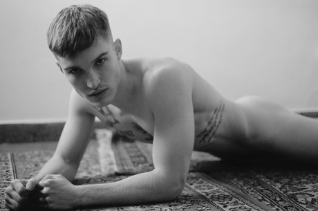 Nacktes geleaktes OnlyFans-Foto von Nicky