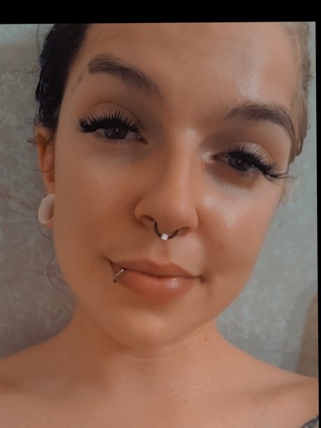 Nacktes geleaktes OnlyFans-Foto von Netta De Vil