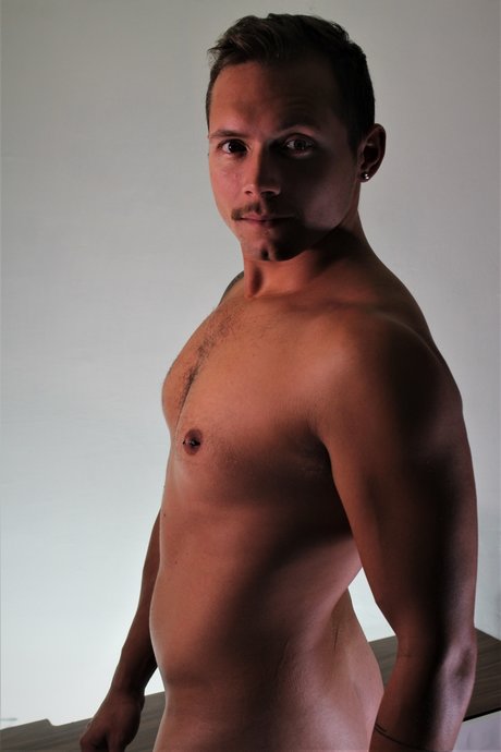 Nacktes geleaktes OnlyFans-Foto von Axel 