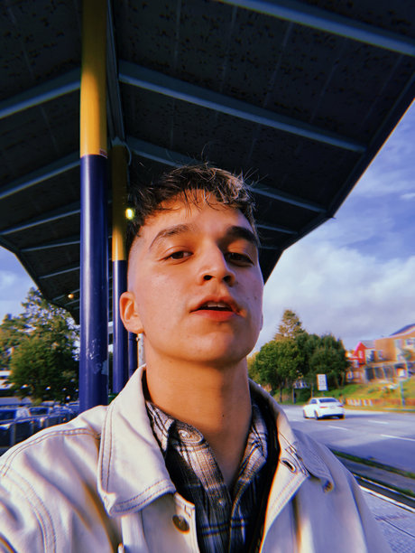 Nacktes geleaktes OnlyFans-Foto von Scratch The Pup