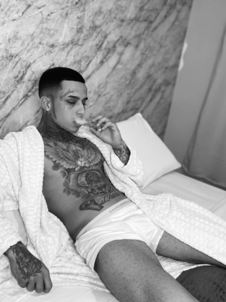 Nacktes geleaktes OnlyFans-Foto von Henriger Gabriel