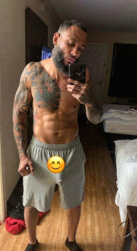 Nacktes geleaktes OnlyFans-Foto von Cumtroke254