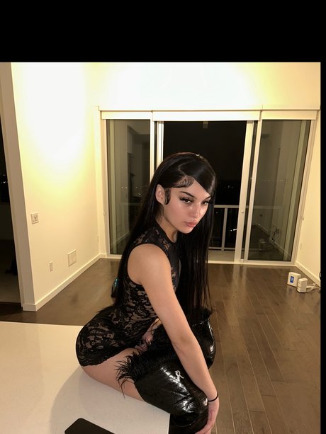 Nacktes geleaktes OnlyFans-Foto von Miss Throat Goat