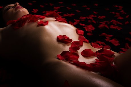 Nacktes geleaktes OnlyFans-Foto von Mrs Bella Blow Ampamp Mr Paradise Long