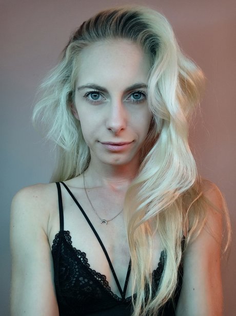 Nacktes geleaktes OnlyFans-Foto von Nikki Gia Soft