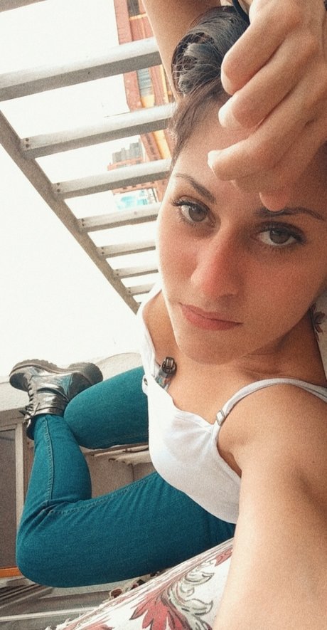 Nacktes geleaktes OnlyFans-Foto von Mnica Cadena