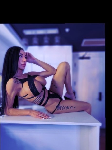 Nacktes geleaktes OnlyFans-Foto von Angiebugatti